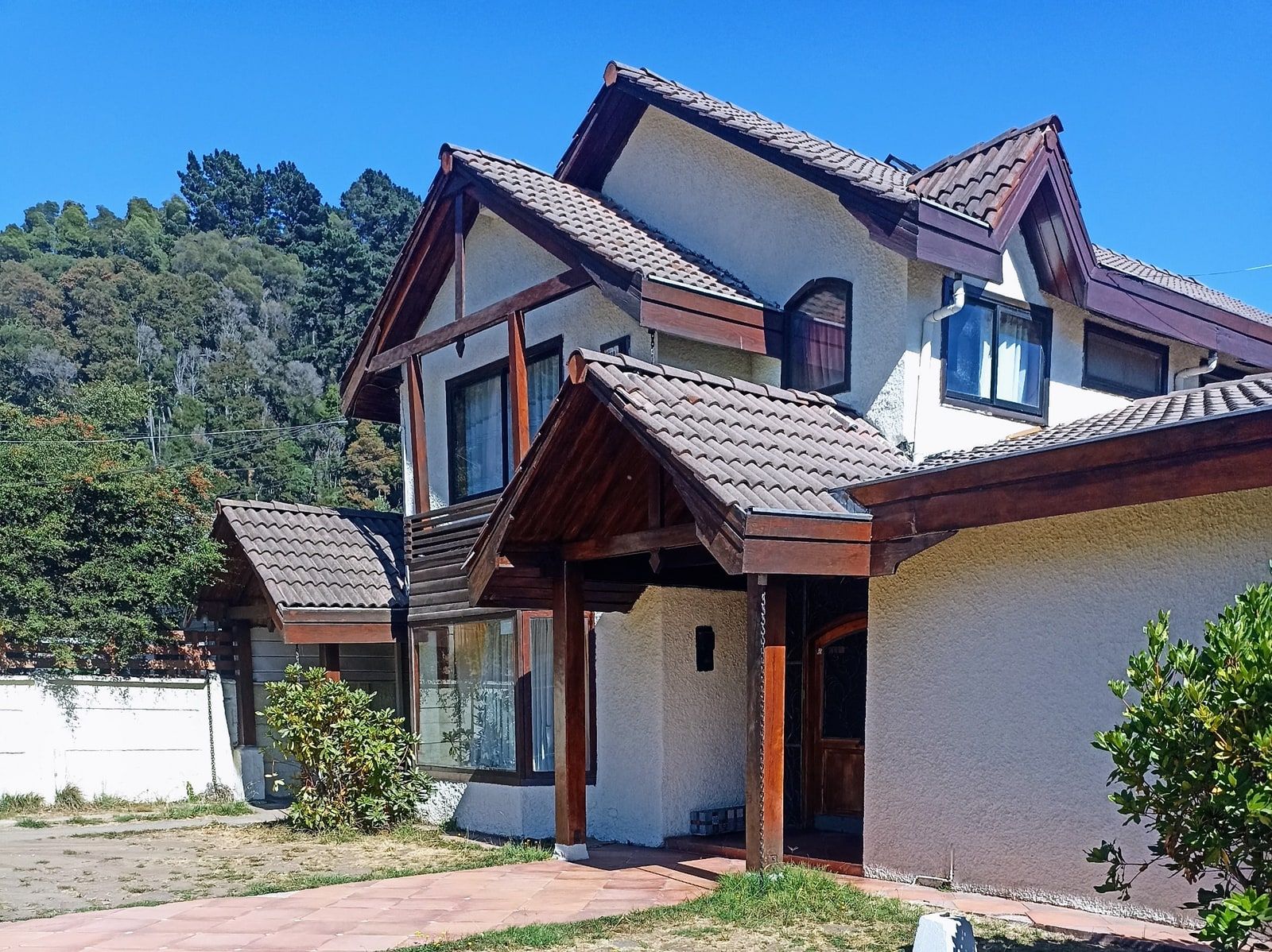 Fachada de Hostal Antonio Varas de Collao